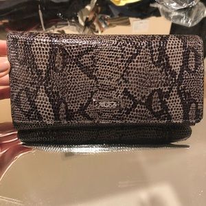 TUMI wallet
